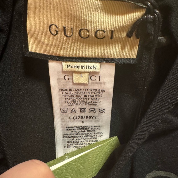 New Authentic Gucci GG Logo Cropped Top Black Size L - Picture 7 of 9